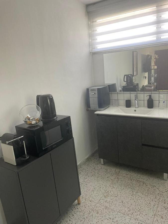 מתחם החוף Lägenhet Tel Aviv Exteriör bild