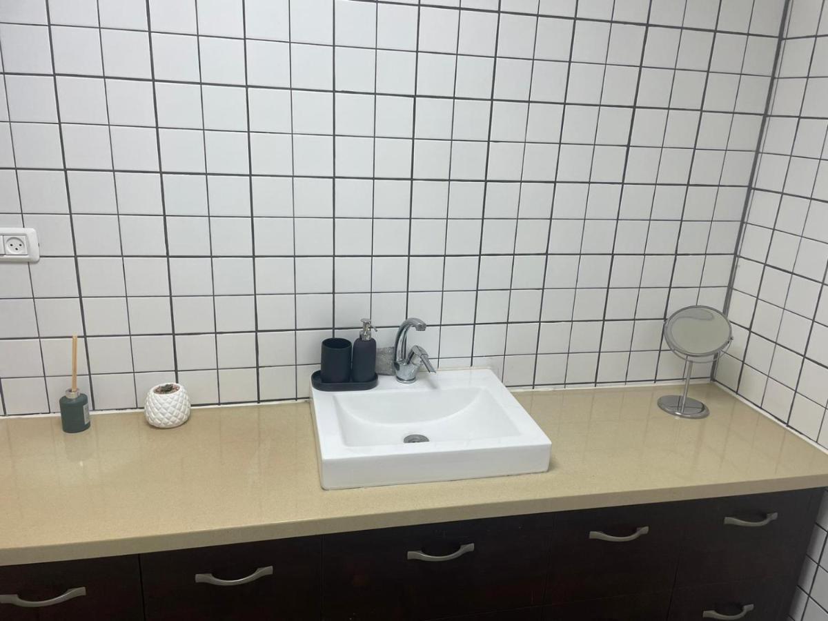 מתחם החוף Lägenhet Tel Aviv Exteriör bild